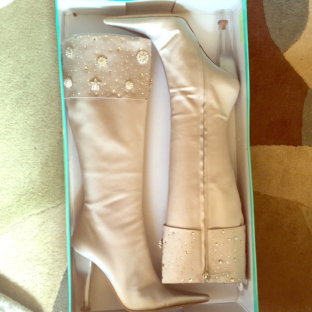 Glamorus boot